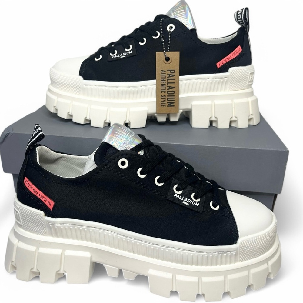 Palladium Revolt Lo Tx Chunky Platform Sneakers Size 6.5 Low Top Black White NWT